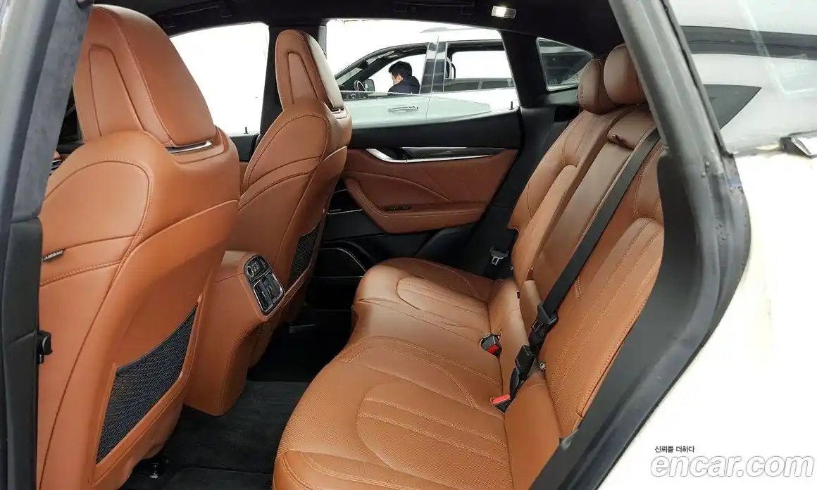 Maserati Levante 2019 3.0 гидро, фото 16