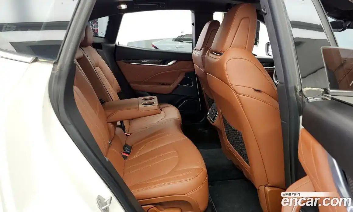 Maserati Levante 2019 3.0 гидро, фото 18