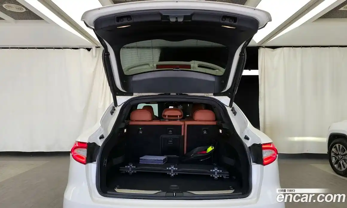 Maserati Levante 2019 3.0 гидро, фото 26