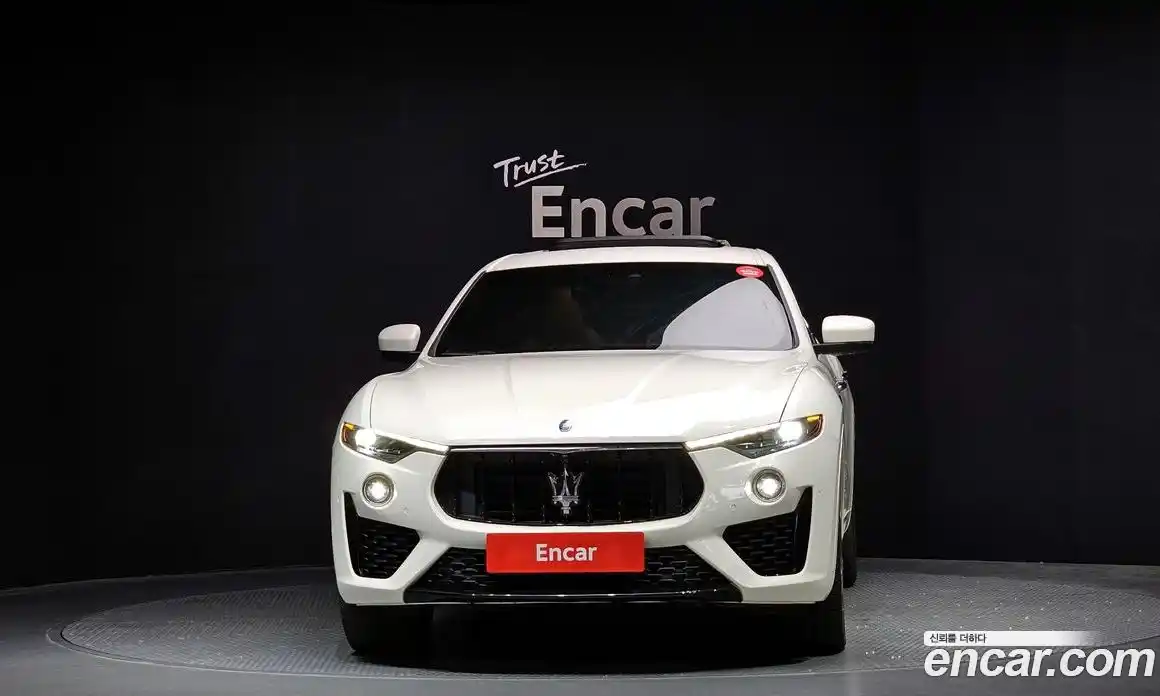 Maserati Levante 2019 3.0 гидро, фото 3