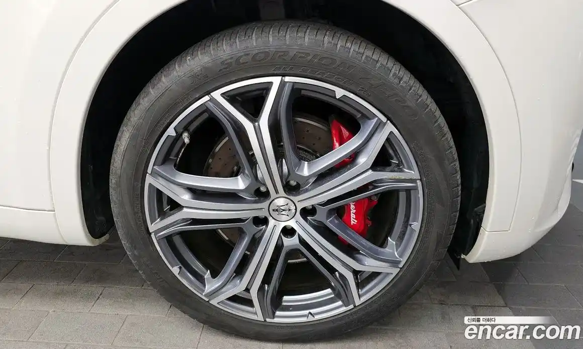 Maserati Levante 2019 3.0 гидро, фото 7