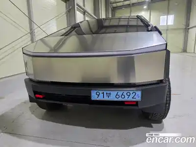 Tesla Cybertruck