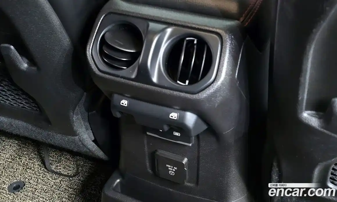 Jeep Wrangler 2019 2.0 автомат (гидро), фото 19