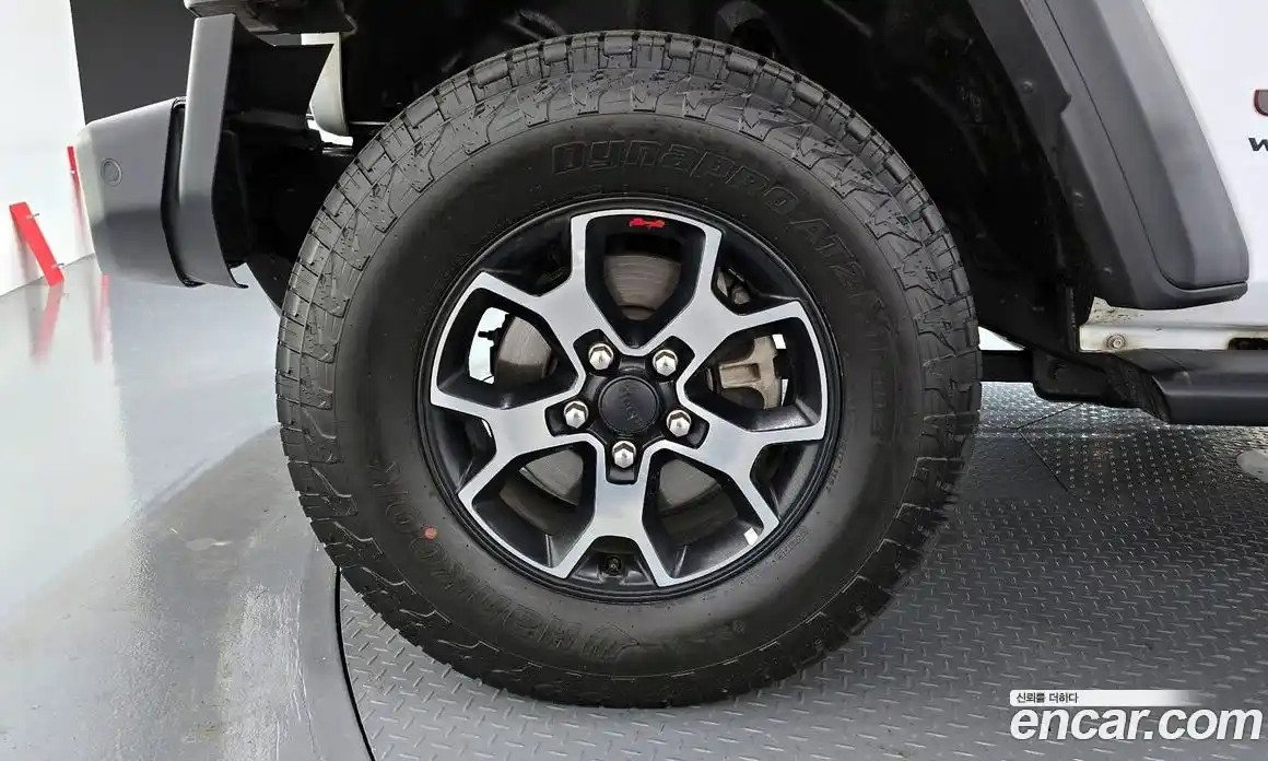 Jeep Wrangler 2019 2.0 автомат (гидро), фото 5