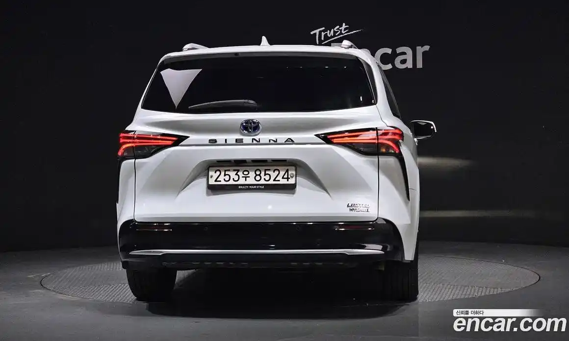 Toyota Sienna 2022 2.5 гидро, фото 4