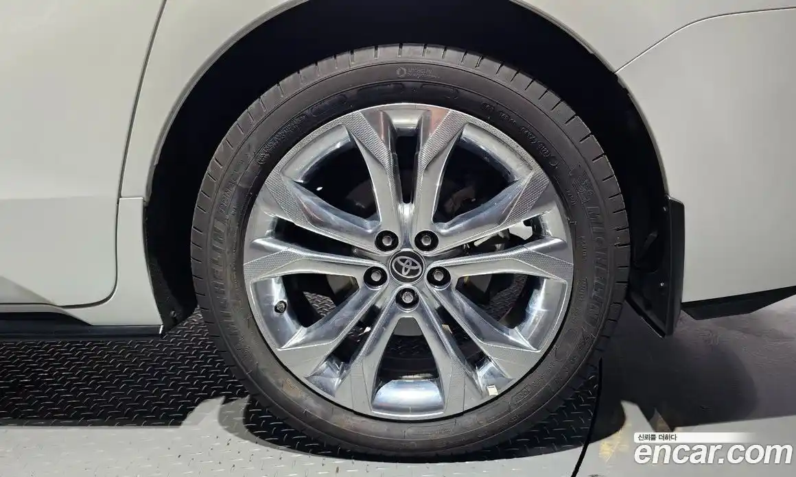 Toyota Sienna 2022 2.5 гидро, фото 7