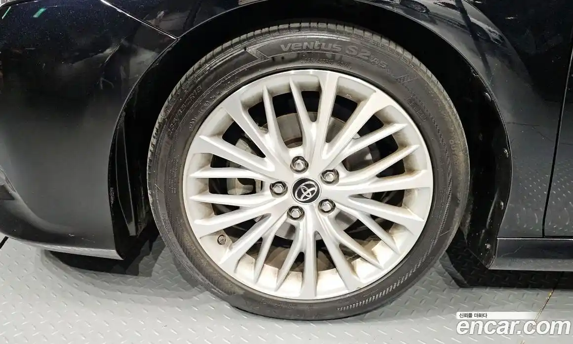 Toyota Camry 2019 2.5 гидро, фото 5