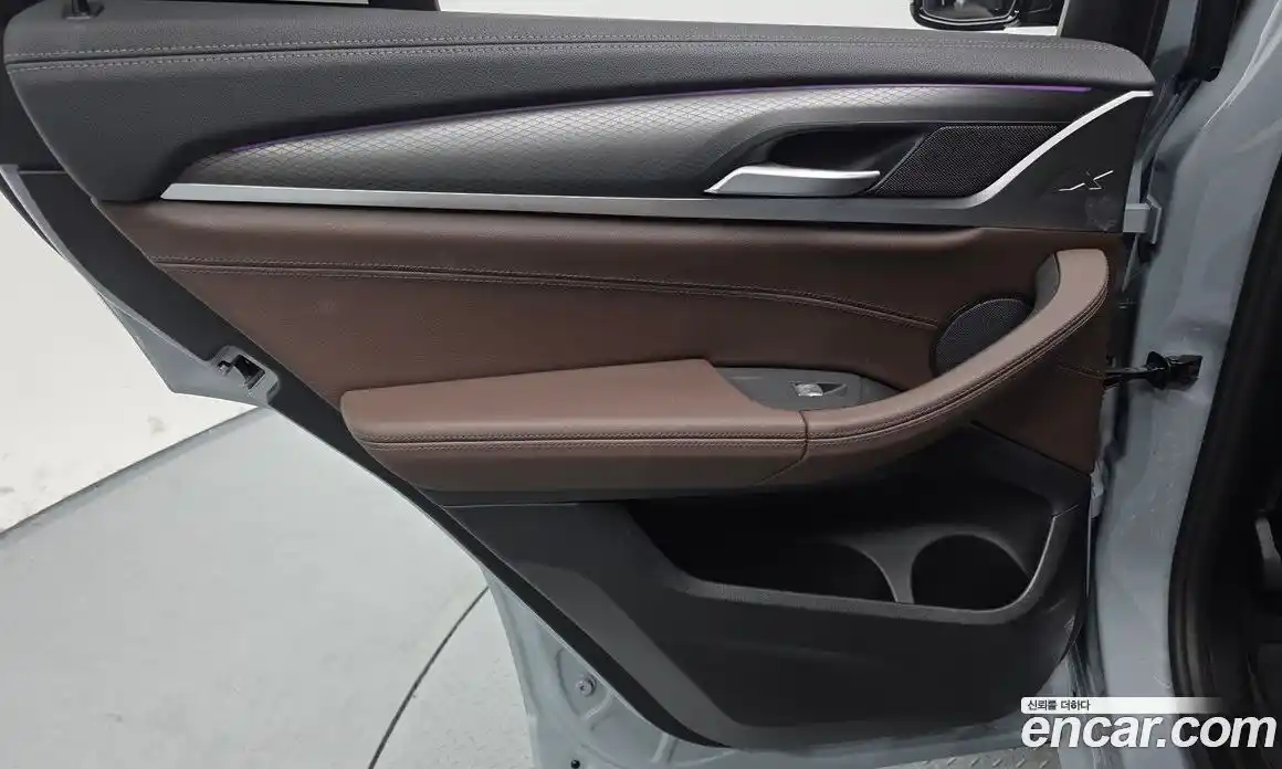 BMW X4 2025 2.0 гидро, фото 15