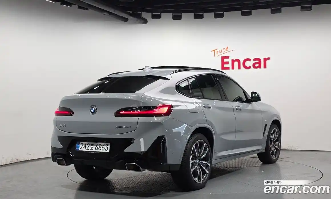 BMW X4 2025 2.0 гидро, фото 2