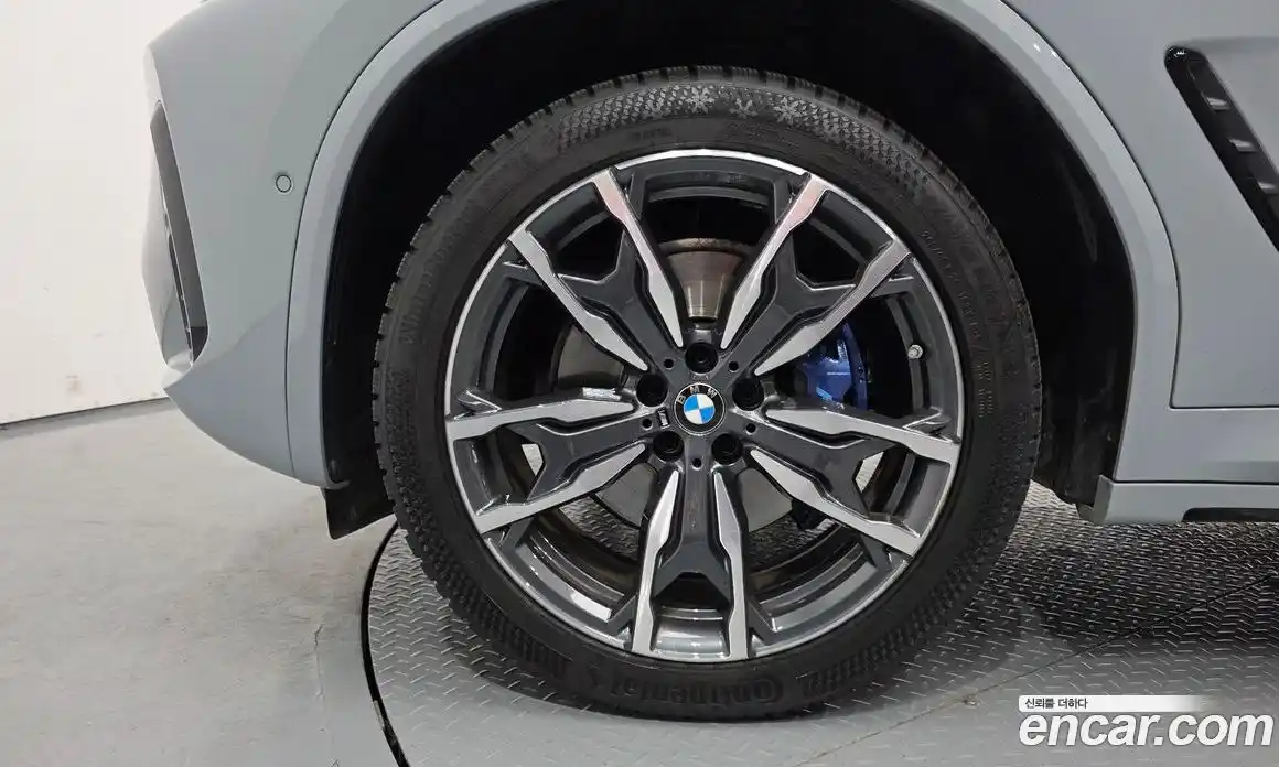 BMW X4 2025 2.0 гидро, фото 5