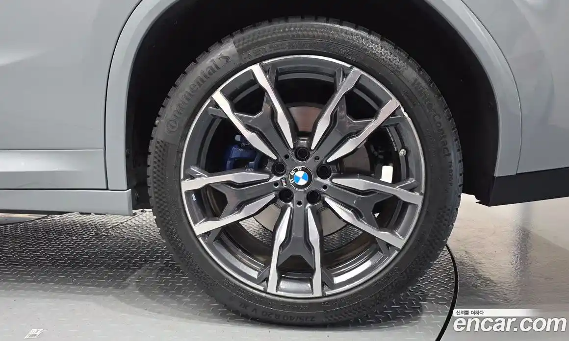 BMW X4 2025 2.0 гидро, фото 7
