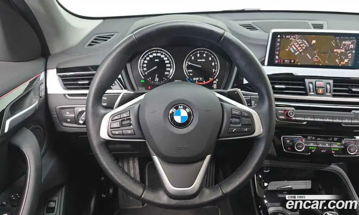 BMW X1 2021 2.0 автомат (гидро), фото 22