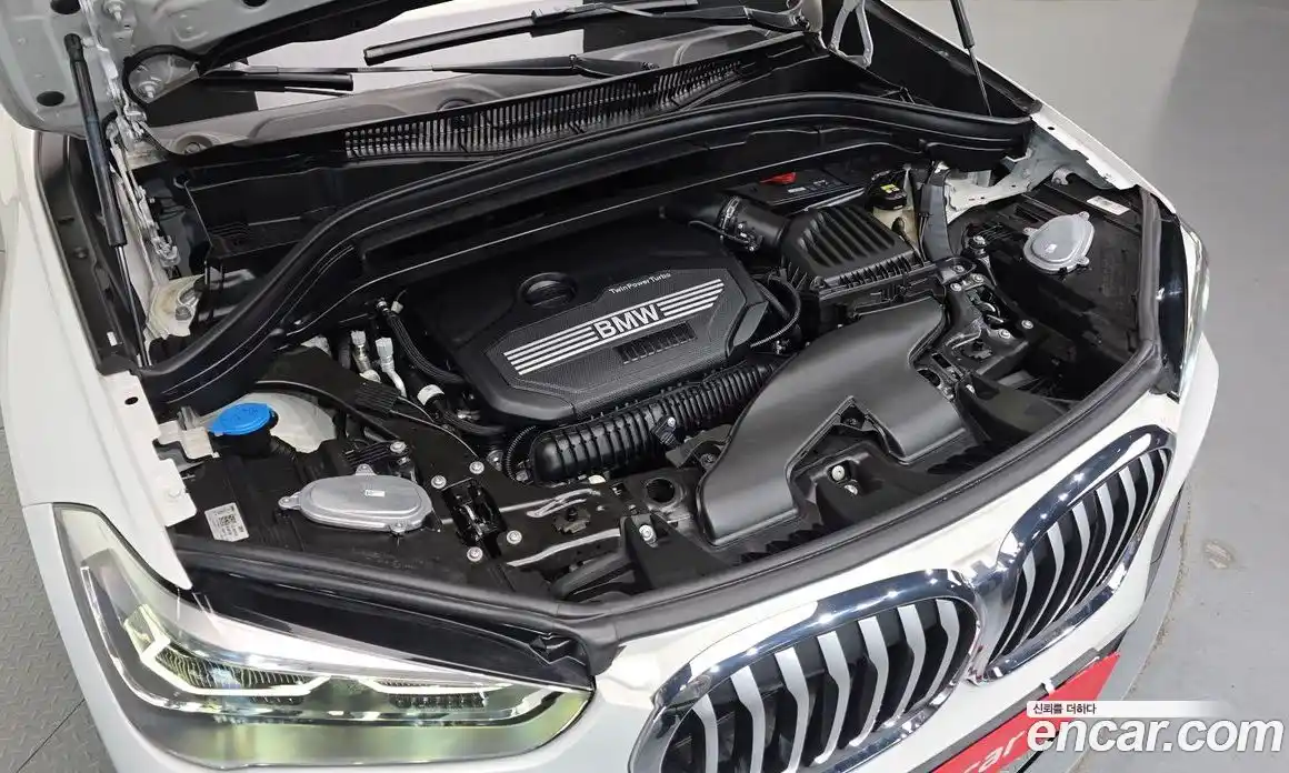BMW X1 2021 2.0 автомат (гидро), фото 6