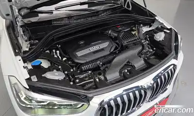 BMW X1 2021 2.0 автомат (гидро), миниатюра 6