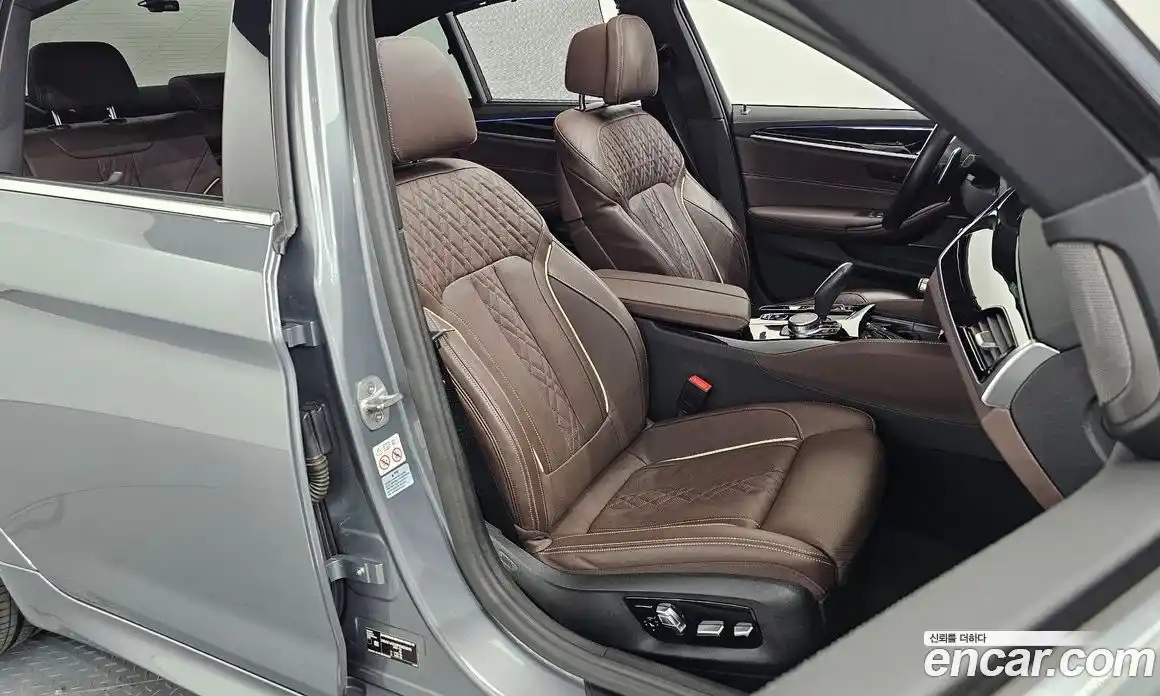BMW 5-Series 2023 2.0 гидро, фото 12