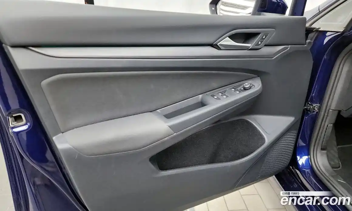Volkswagen Golf 2022 2.0 автомат (гидро), фото 14