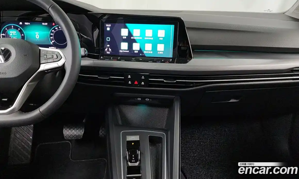 Volkswagen Golf 2022 2.0 автомат (гидро), фото 20