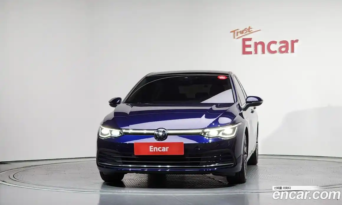 Volkswagen Golf 2022 2.0 автомат (гидро), фото 3