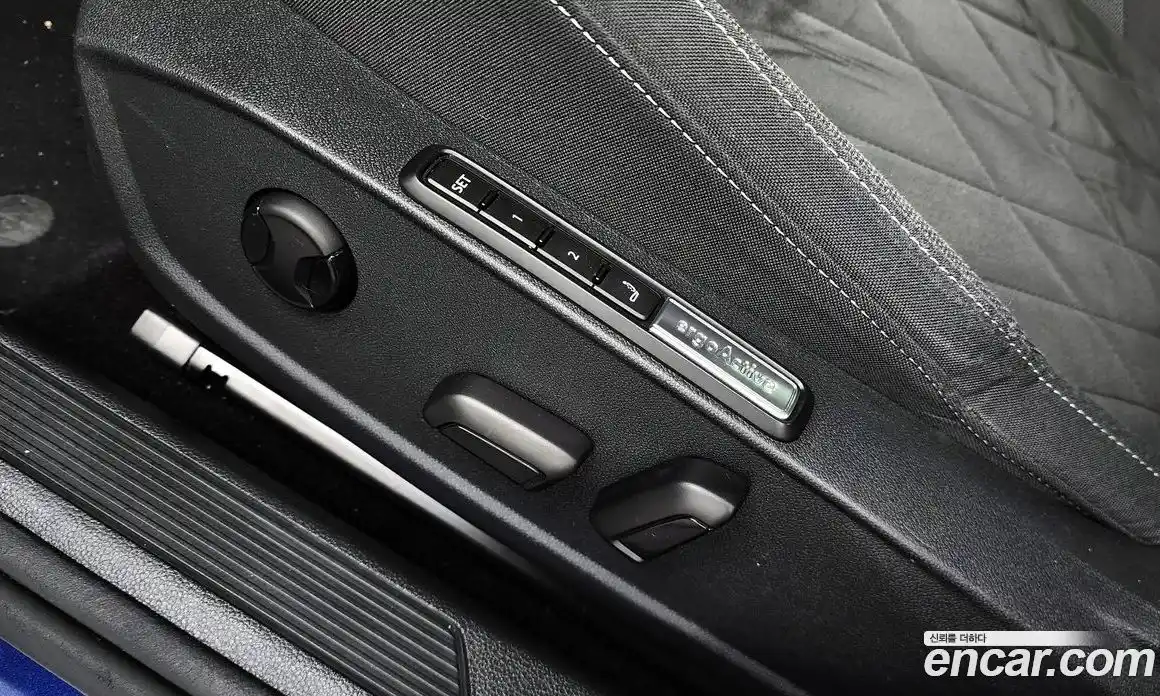 Volkswagen Golf 2022 2.0 автомат (гидро), фото 32