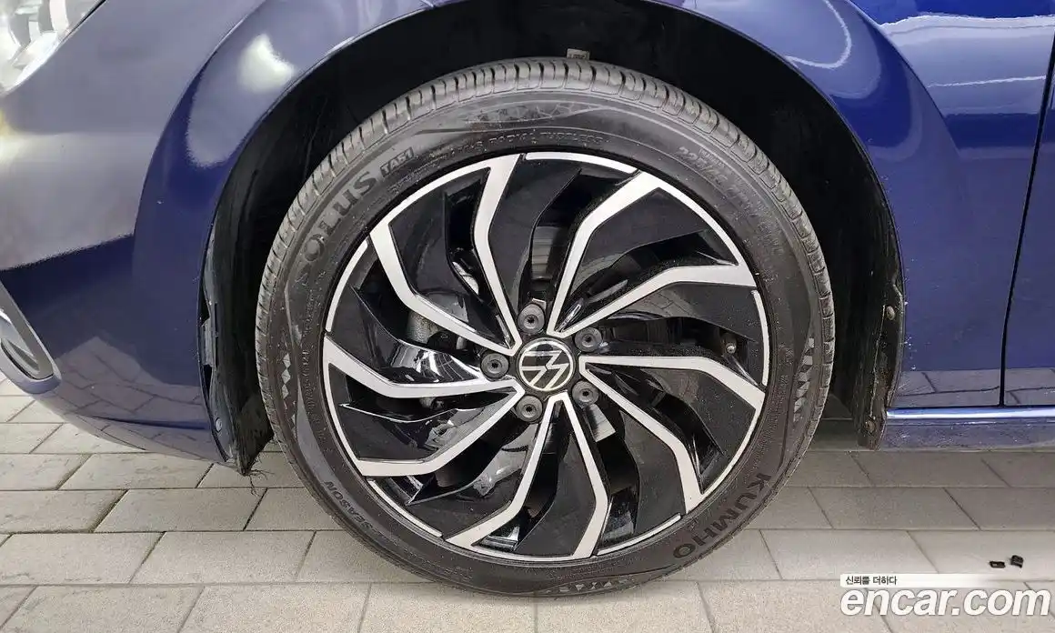 Volkswagen Golf 2022 2.0 автомат (гидро), фото 5