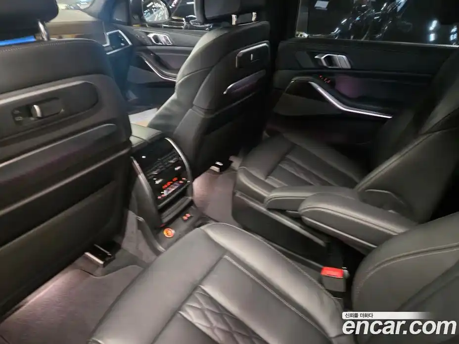BMW X7 2025 3.0 гидро, фото 9