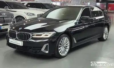 BMW 5-Series, 2023