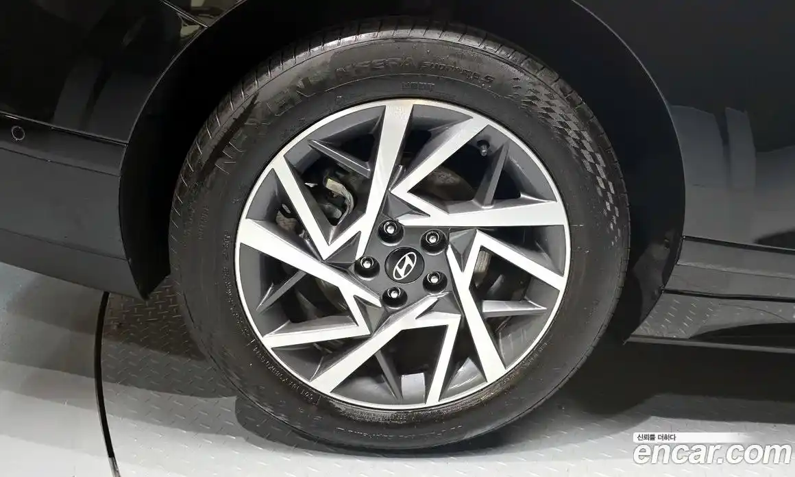 Hyundai Grandeur 2024 1.6 гидро, фото 5