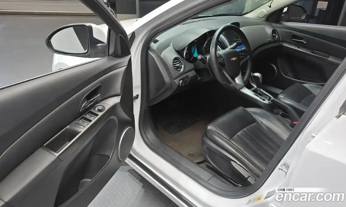 Chevrolet Cruze 2012 1.8 автомат (гидро), фото 10