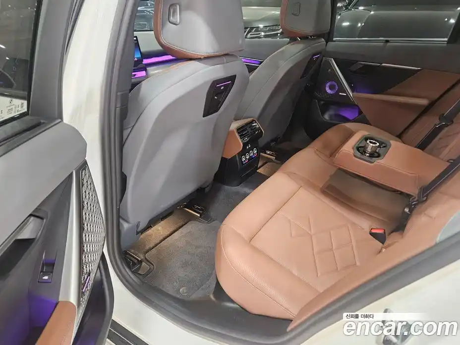 BMW 5-Series 2024 2.0 гидро, фото 11