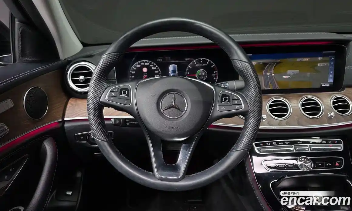 Mercedes-Benz E-Class 2016 2.0 гидро, фото 13