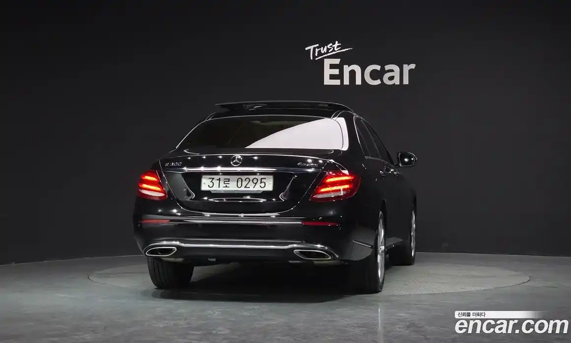 Mercedes-Benz E-Class 2016 2.0 гидро, фото 4