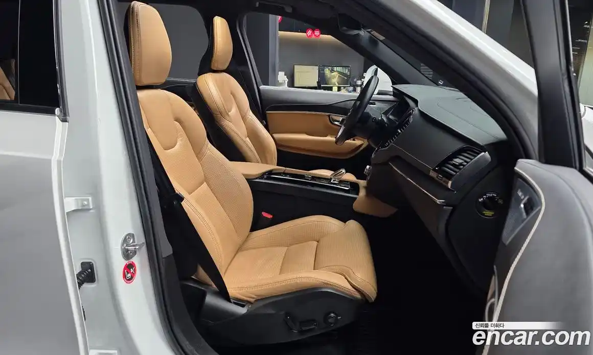 Volvo XC90 2022 2.0 автомат (гидро), фото 11