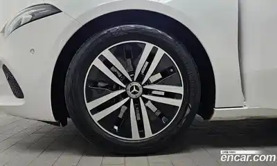 Mercedes-Benz A-Class 2023 2.0 гидро, миниатюра 5