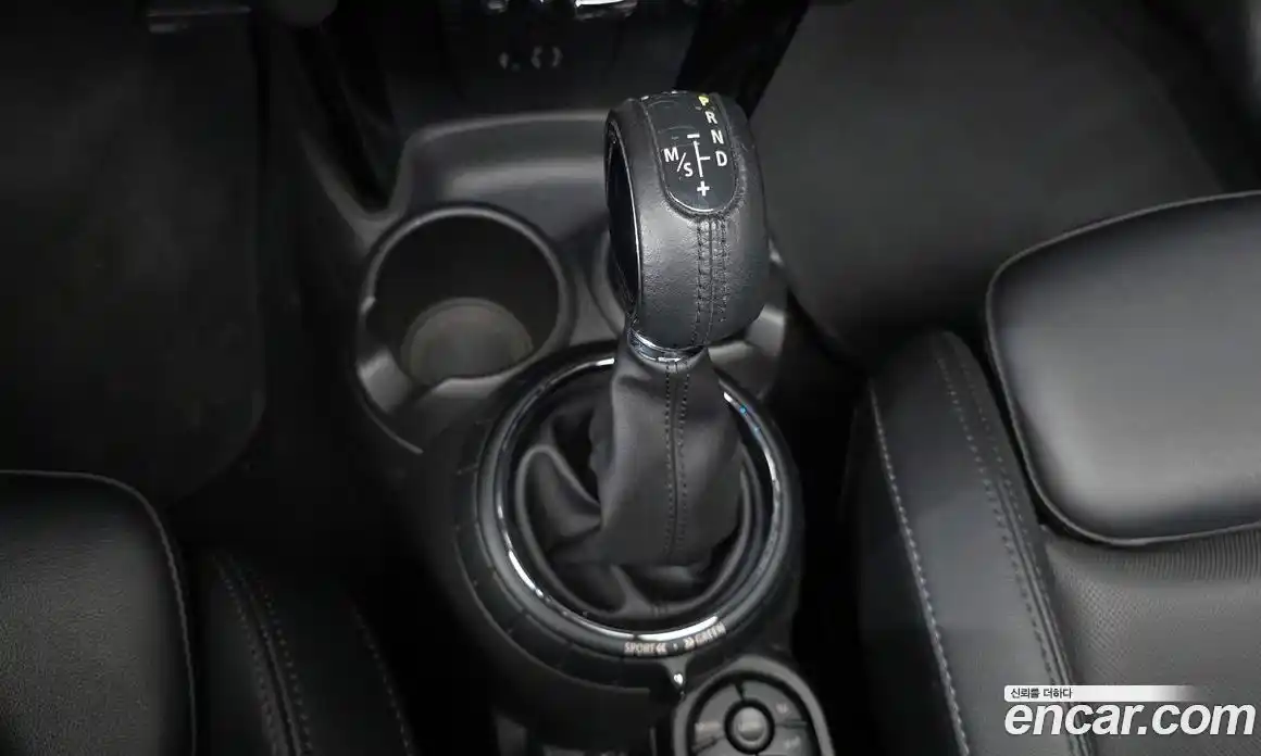 Mini Cooper 2015 1.5 автомат (гидро), фото 9