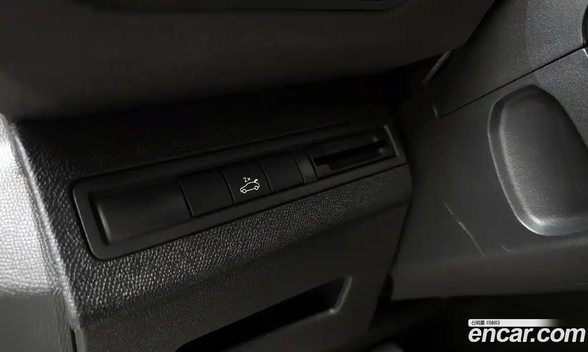 Peugeot 3008 2018 1.6 автомат (гидро), фото 27