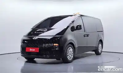 Hyundai Staria, 2025