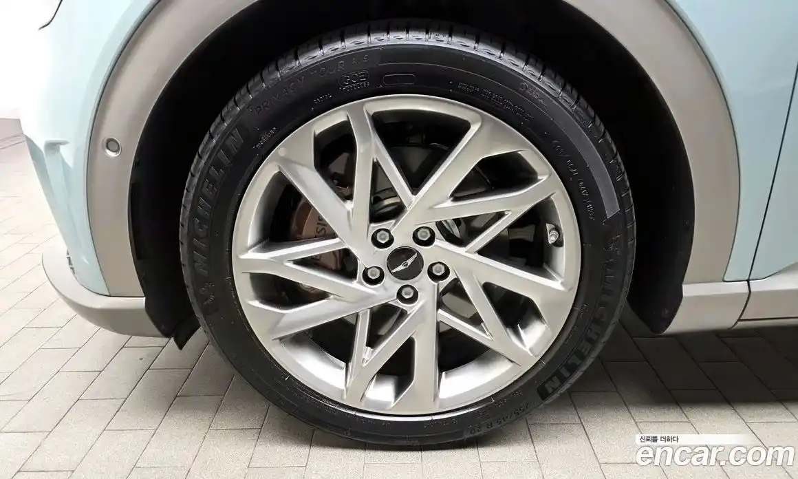 Genesis GV60 2023 0.1 гидро, фото 5