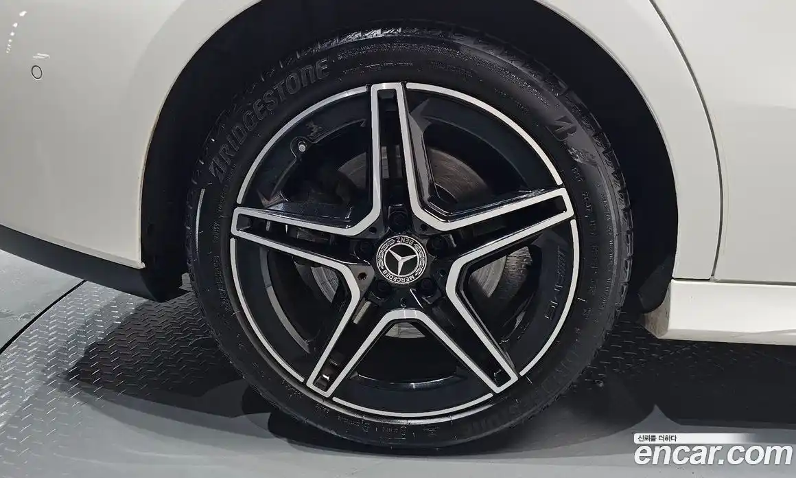 Mercedes-Benz CLA-Class 2022 2.0 гидро, фото 4