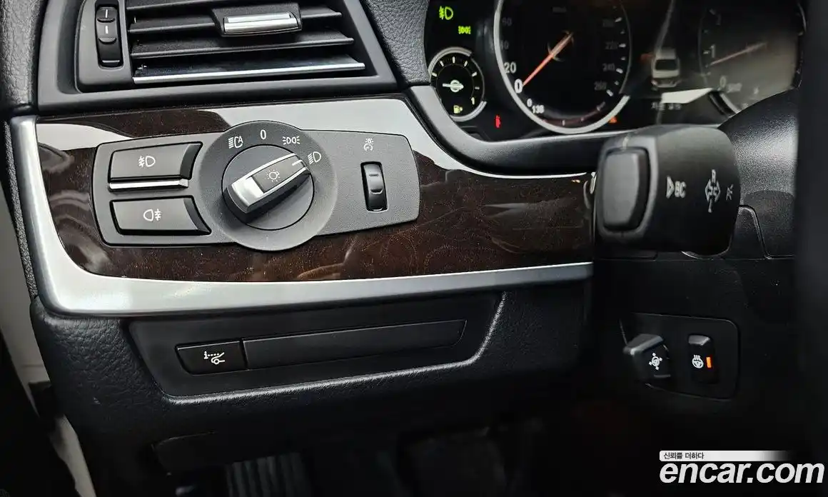 BMW 5-Series 2013 2.0 гидро, фото 22