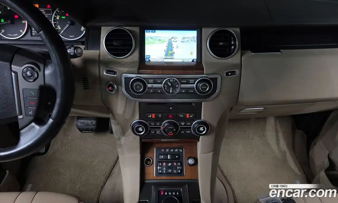 Land Rover Discovery 2016 3.0 автомат (гидро), фото 13