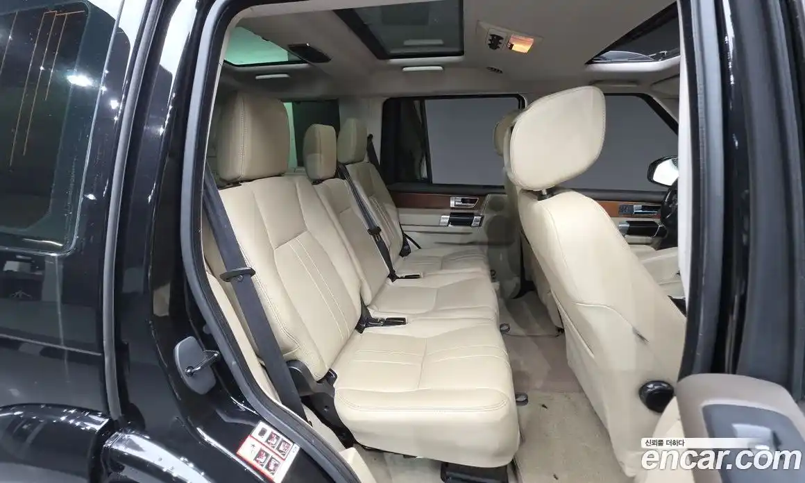 Land Rover Discovery 2016 3.0 автомат (гидро), фото 17