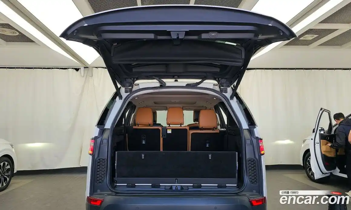 Land Rover Discovery 2017 3.0 автомат (гидро), фото 20