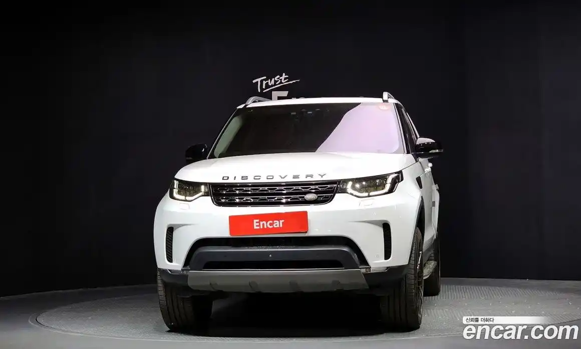 Land Rover Discovery 2017 3.0 автомат (гидро), фото 3