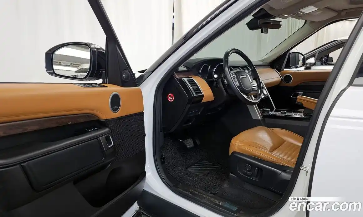Land Rover Discovery 2017 3.0 автомат (гидро), фото 10