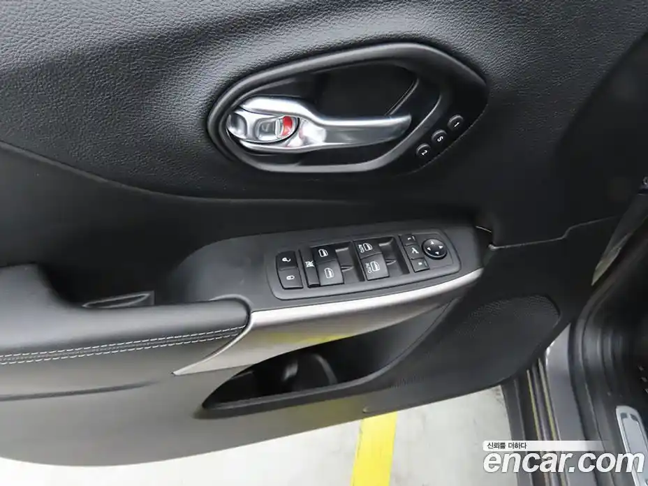 Jeep Cherokee 2021 3.2 автомат (гидро), фото 13