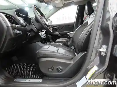 Jeep Cherokee 2021 3.2 автомат (гидро), миниатюра 5