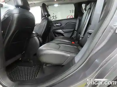 Jeep Cherokee 2021 3.2 автомат (гидро), миниатюра 6