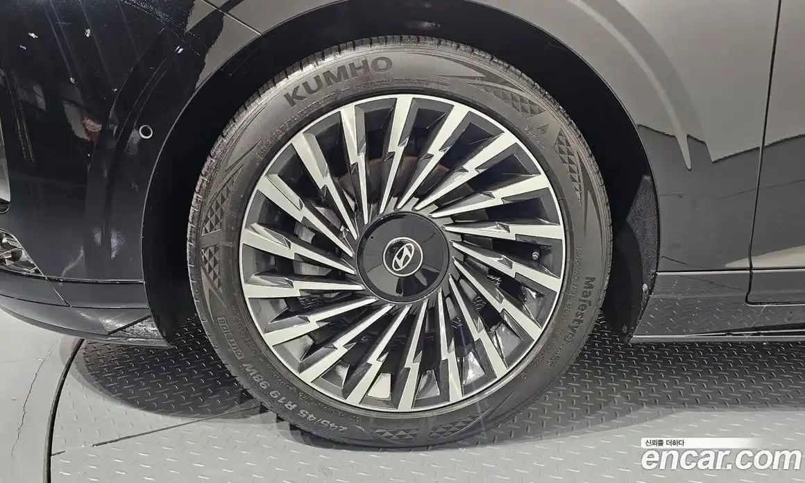 Hyundai Grandeur 2023 2.5 гидро, фото 5