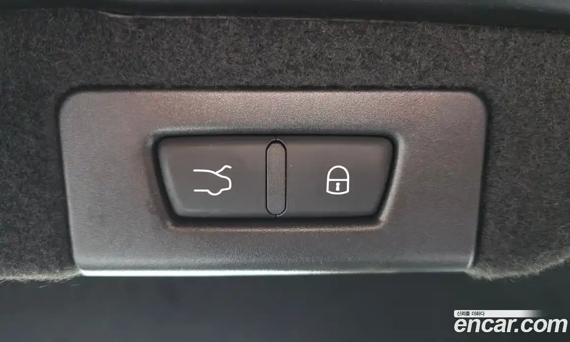 Maserati Quattroporte 2023 3.0 гидро, фото 20