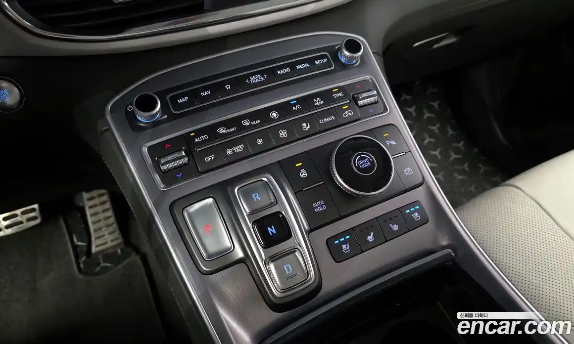 Hyundai Santa Fe 2023 1.6 гидро, фото 9